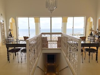 沖縄のラグジュアリーなモロッコ邸宅ホテル「Riad Lamp」さんに泊まってきました