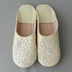 画像1: バブーシュ・スパンコール（クリーム ）24〜25センチ メール便可・ラッピング無料 (1)