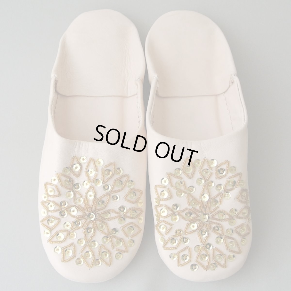 画像1: バブーシュ・スパンコール（ ヌメ革×ゴールド）24〜25センチ メール便可・ラッピング無料 (1)