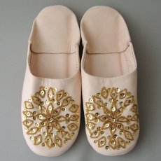 画像1: バブーシュ・スパンコール（ ヌメ革×ゴールド）24〜25センチ メール便可・ラッピング無料 (1)