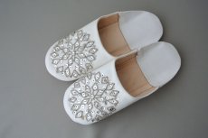 画像2: バブーシュ・スパンコール （ 白×シルバー）23〜24センチ メール便・ラッピング無料 (2)