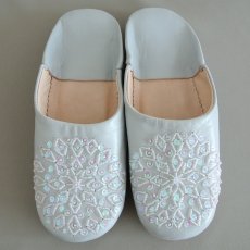 画像1: バブーシュ・スパンコール（ライトグレー×オーロラ）22〜25センチ　メール便可・ラッピング無料 (1)