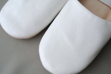 画像3: バブーシュ｜無地・メンズ（白）26〜27cm【ワケあり】ラッピング無料 (3)