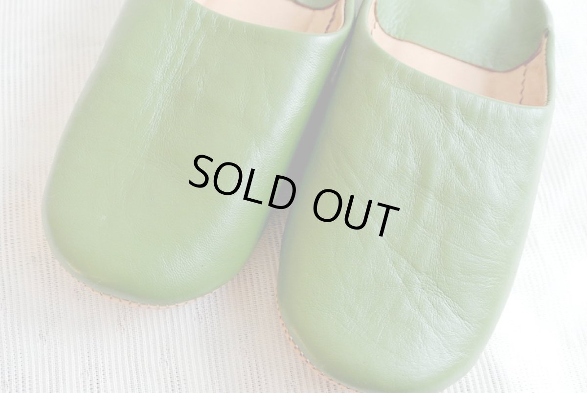 画像3: バブーシュ｜無地・レディース（抹茶色）【ワケあり】24〜25センチ ラッピング無料・メール便可 (3)