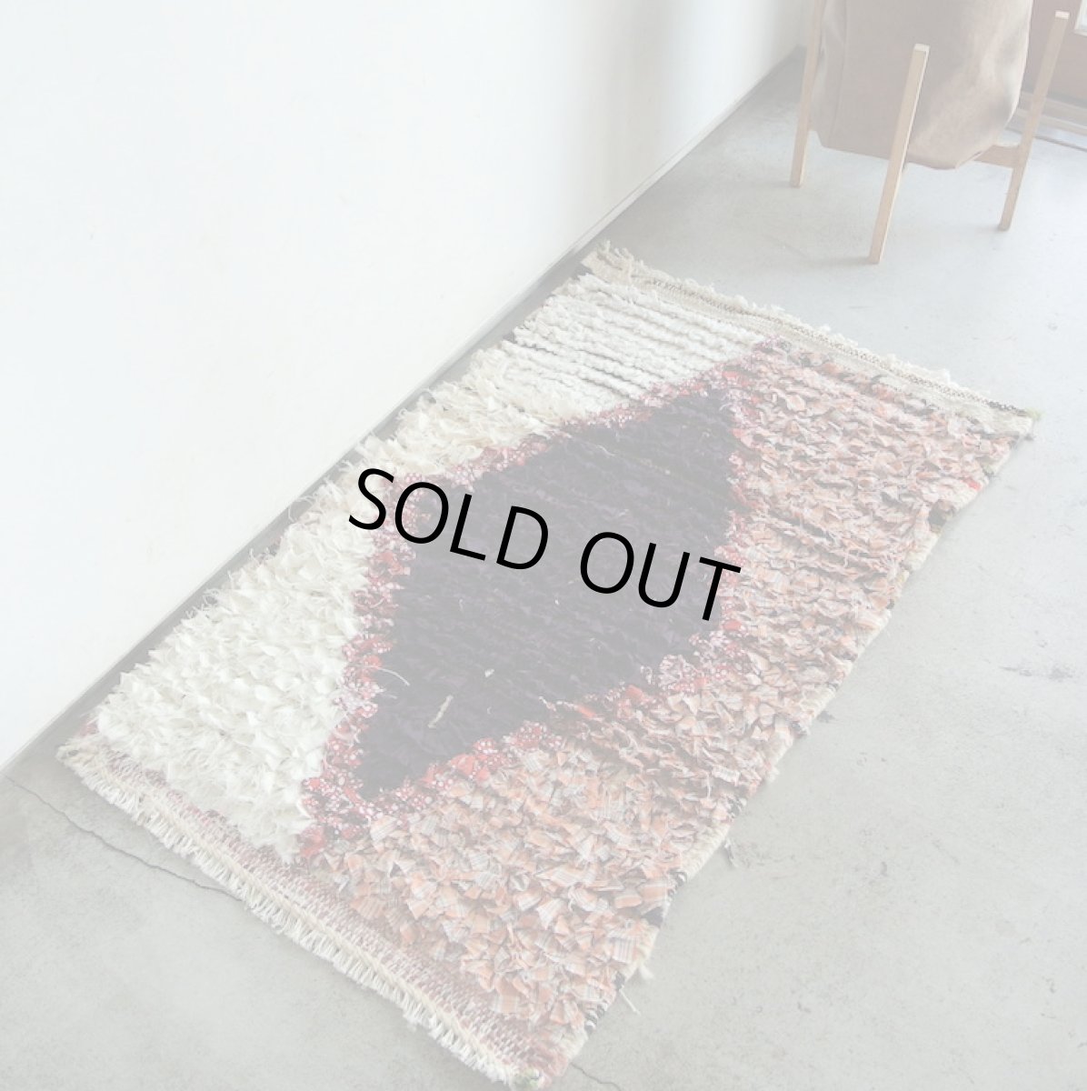 画像1: モロッコラグ｜ボシャルウィット・紫×ピンク（約92×57cm） 玄関マット　一点もの　送料無料　美品 (1)