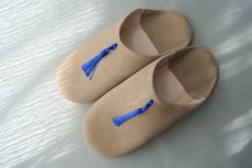 画像2: バブーシュ｜スウェード・タッセル＜レディース＞（グレージュ×ロイヤルブルー）24〜25センチ ラッピング無料 (2)