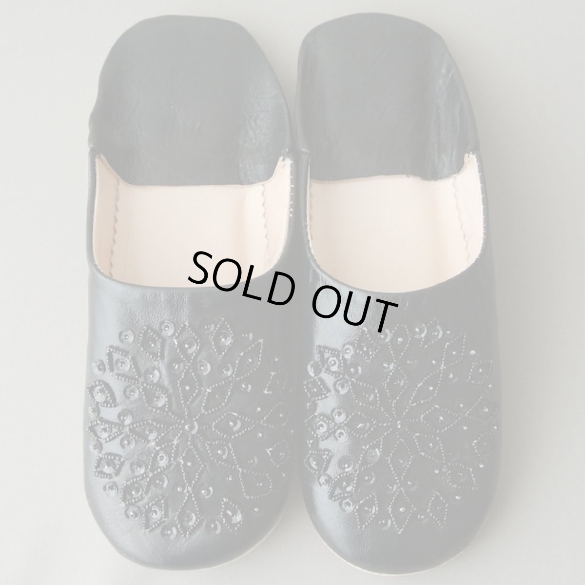 画像1: バブーシュ・スパンコール （ブラック）24〜25センチ 【ちょっと訳あり】 (1)