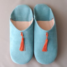 画像1: バブーシュ｜スウェード・タッセル＜レディース＞（くすみブルー×オレンジ）24〜25センチ ラッピング無料 (1)