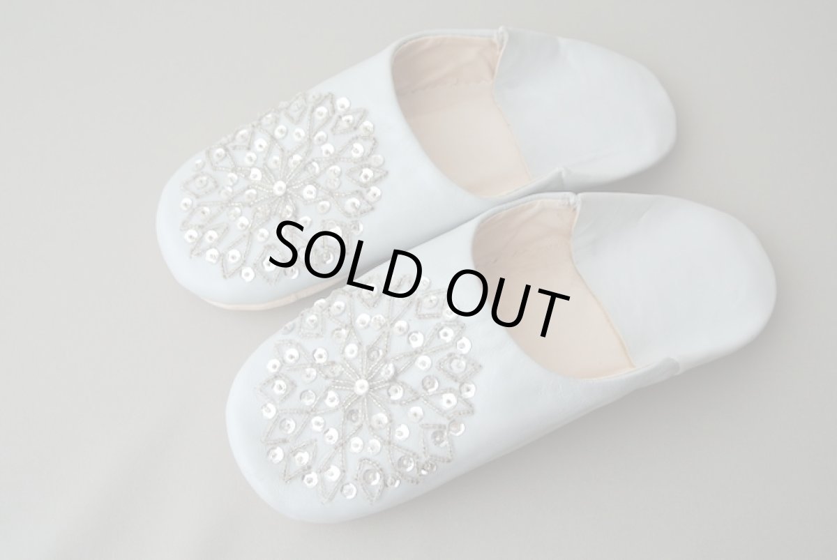 画像2: バブーシュ・スパンコール（ライトグレー×シルバー）24〜25センチ 【ちょっと訳あり】 (2)