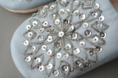 画像3: バブーシュ・スパンコール（ライトグレー×シルバー）24〜25センチ 【ちょっと訳あり】 (3)