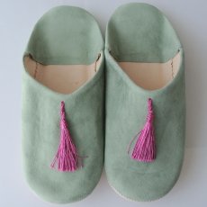 画像1: バブーシュ｜スウェード・タッセル＜レディース＞（ライトグリーン×ピンク）23〜24センチ ラッピング無料 (1)