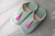 画像2: バブーシュ｜スウェード・タッセル＜レディース＞（ライトグリーン×ピンク）23〜24センチ ラッピング無料 (2)