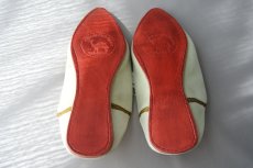 画像7: 外履きバブーシュ｜レディース・スウェード タッセル （ライトグリーン×ホワイト）23〜24センチ ラッピング無料・メール便可 (7)