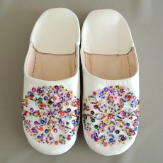 画像1: バブーシュ・スパンコール（白×カラフル）22〜25センチ　メール便可・ラッピング無料 (1)