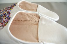 画像5: バブーシュ・スパンコール（白×カラフル）22〜25センチ　メール便可・ラッピング無料 (5)