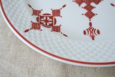 画像3: コセマ平皿：フェズ刺繍赤・エンボスA（直径18cm）COCEMA　未使用　希少　モロッコ陶器 (3)