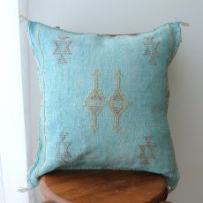 画像1: サブラ （カクタスシルク）クッションカバー・水色【メール便可】 (1)