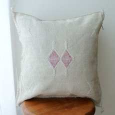 画像1: サブラ （カクタスシルク）クッションカバー・グレージュ【メール便可】  (1)