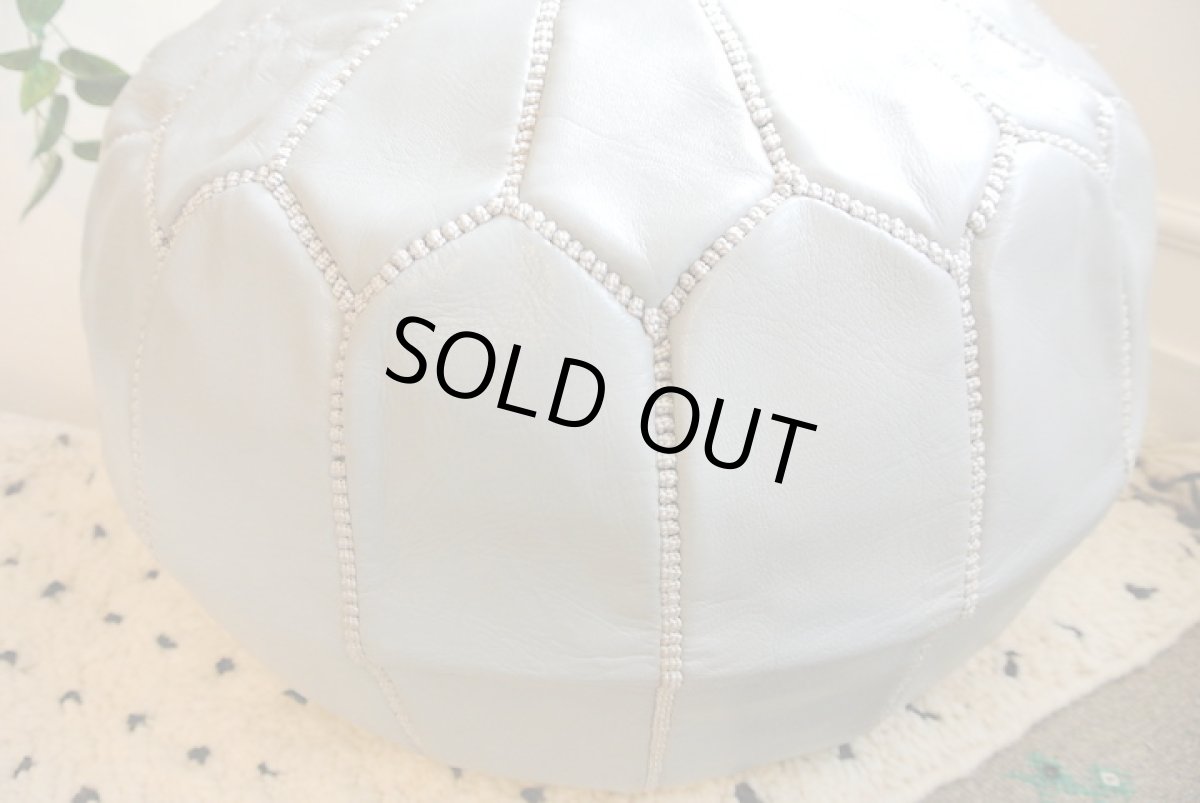 画像4: モロッコ革製オットマン｜プフ（グレー） (4)