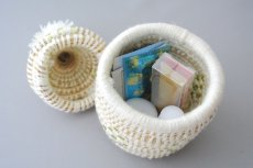 画像2: モロッコ蓋つきかご小物入れ・L　ベルベルバスケット　モロッコインテリア  (2)