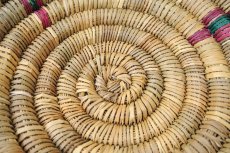 画像4: モロッコかご皿｜丸・柄 Mサイズ　小物入れ　フルーツかご (4)