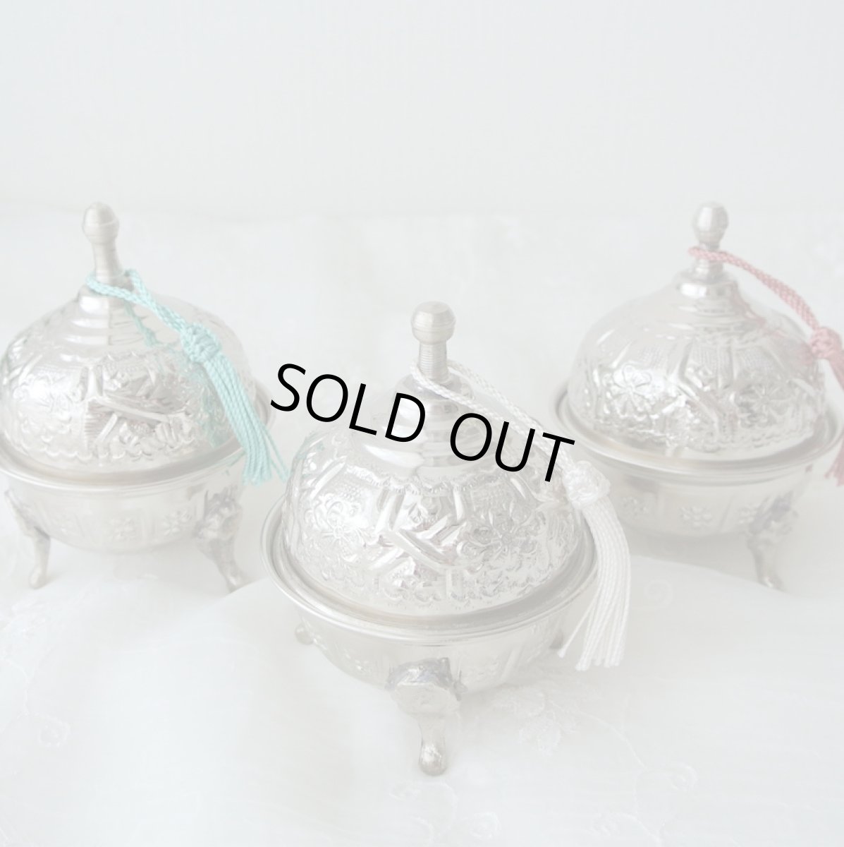 画像1: メタル製シュガーポット｜タッセル付き（小物入れ）アクセサリーケース (1)