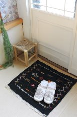 画像2: モロッコラグ ｜アフニフ SS（ブラックA / 約55×52cm）美品　玄関マット　一点もの (2)