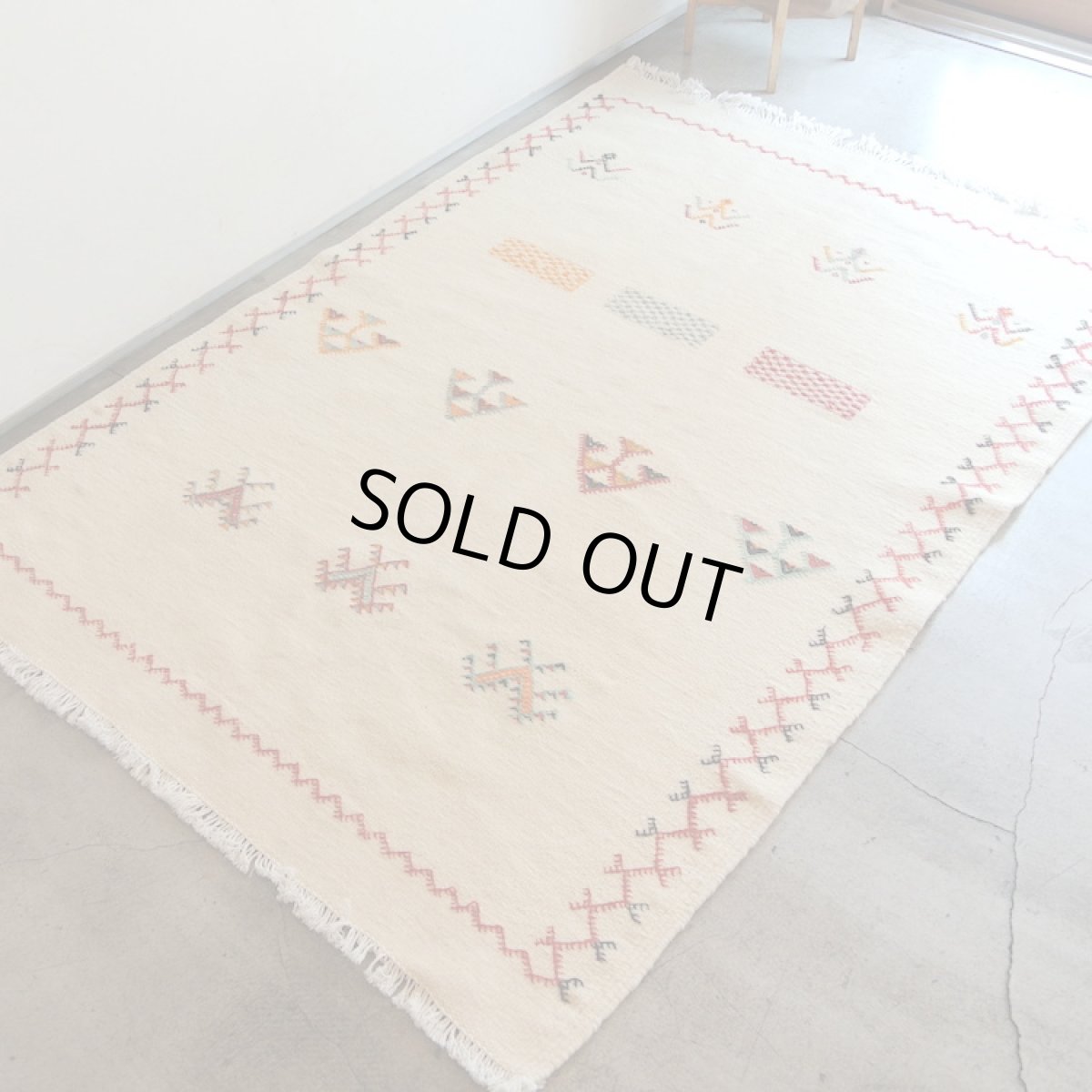 画像1: モロッコラグ ｜アフニフ M（オフホワイト / 約150×102cm）エリアラグ　送料無料　美品 (1)