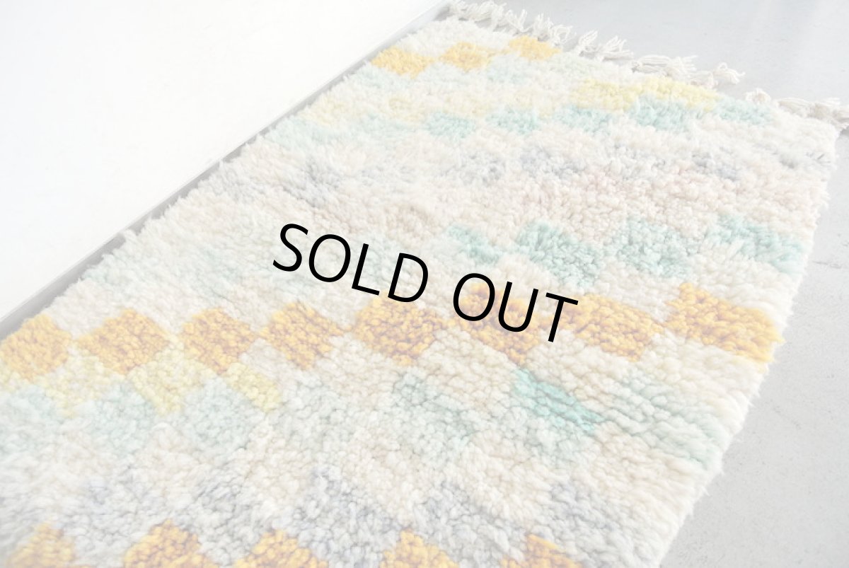 画像4: モロッコラグ｜ビンテージアジラル・オフホワイト＆パステル（1970年代 / 約105×68cm）送料無料　美品 (4)