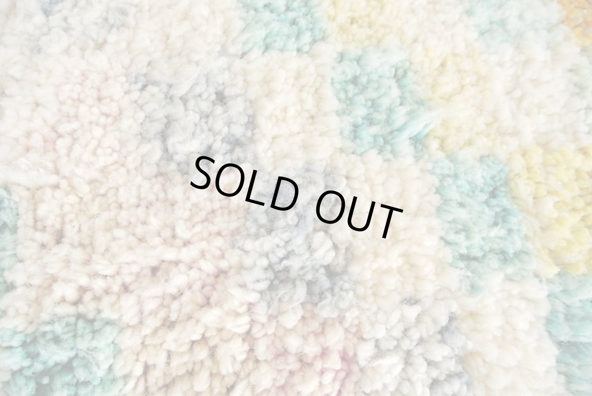 画像5: モロッコラグ｜ビンテージアジラル・オフホワイト＆パステル（1970年代 / 約105×68cm）送料無料　美品 (5)