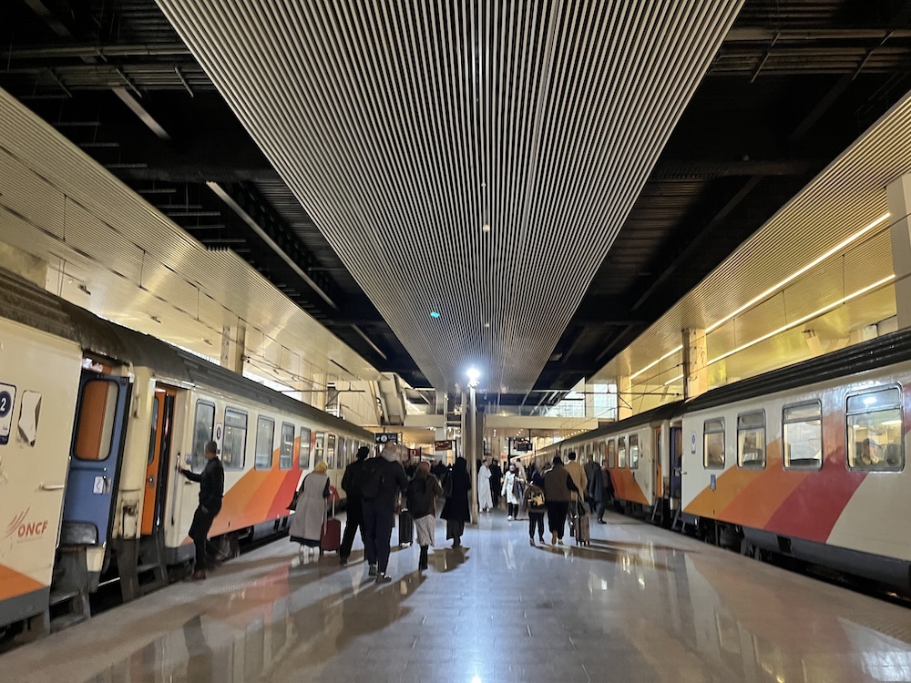 ラバト・ヴィル駅ホーム
