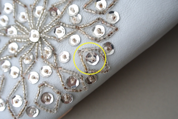 バブーシュスパンコール緩み