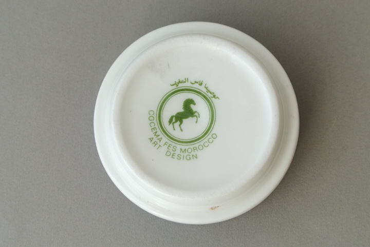 ”コセマ丸豆皿・裏”/