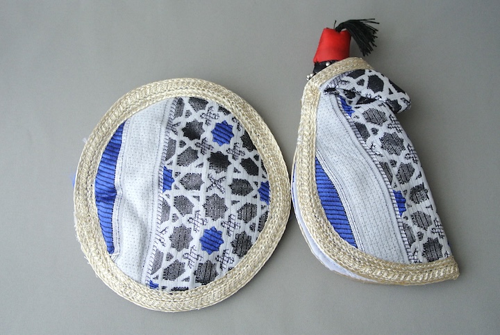 ”ポット掴み人形”/