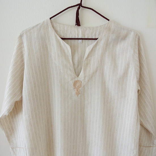 ”モロッコ刺繍モチーフのチュニックベージュ”/