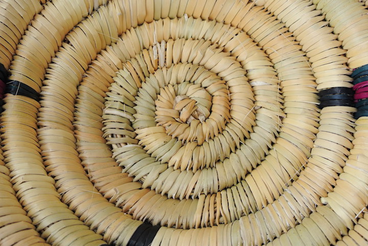 ”モロッコかご皿・丸柄
