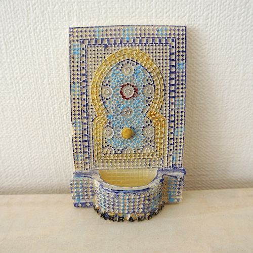 ”モロッコの水汲み場のマグネット”/